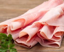 Comment faire cuire un jambon dans le foin